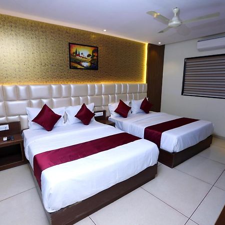 Hotel Hindustan Residency Thane Eksteriør billede